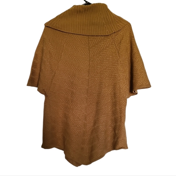 Dana Buchman Tan Mitred Stitch Cowl Poncho Sweater Sz S NWT - Picture 2 of 7